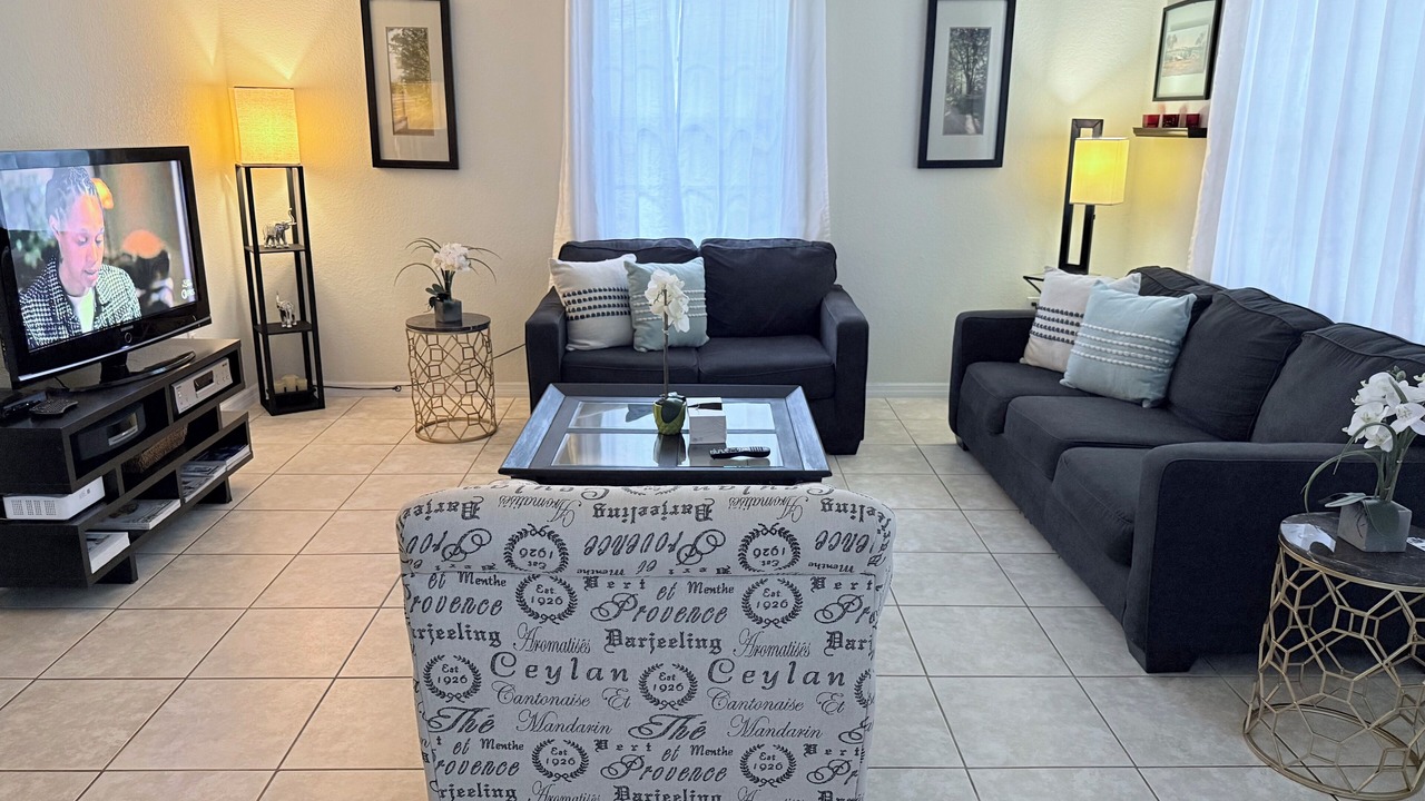 Photo of Livingroom in Seven Mile Beach