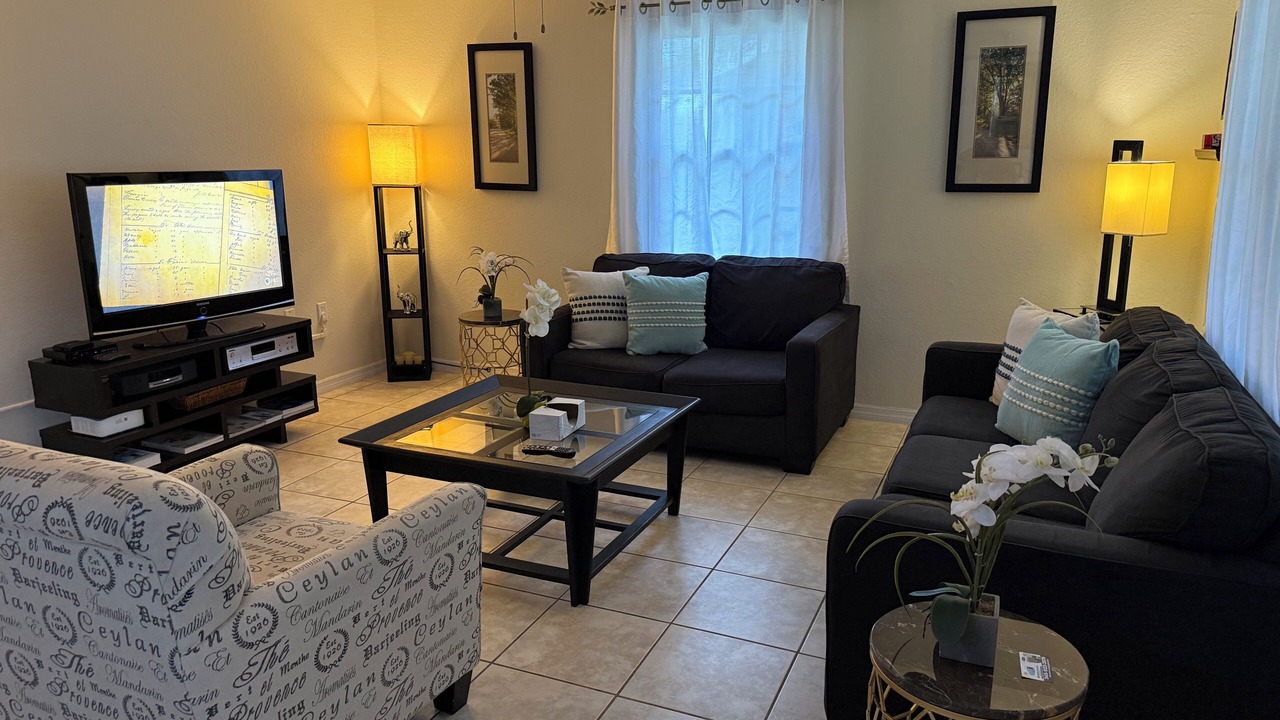 Photo of Livingroom in Seven Mile Beach