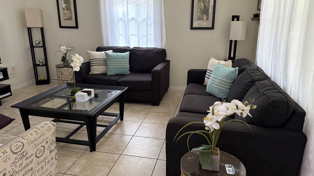 Photo of Livingroom in Seven Mile Beach