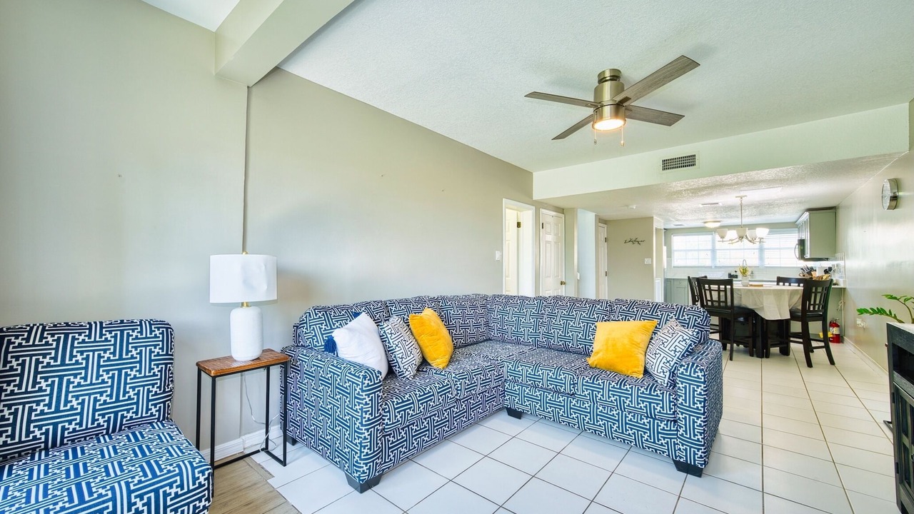Photo of Livingroom in Patricks Island