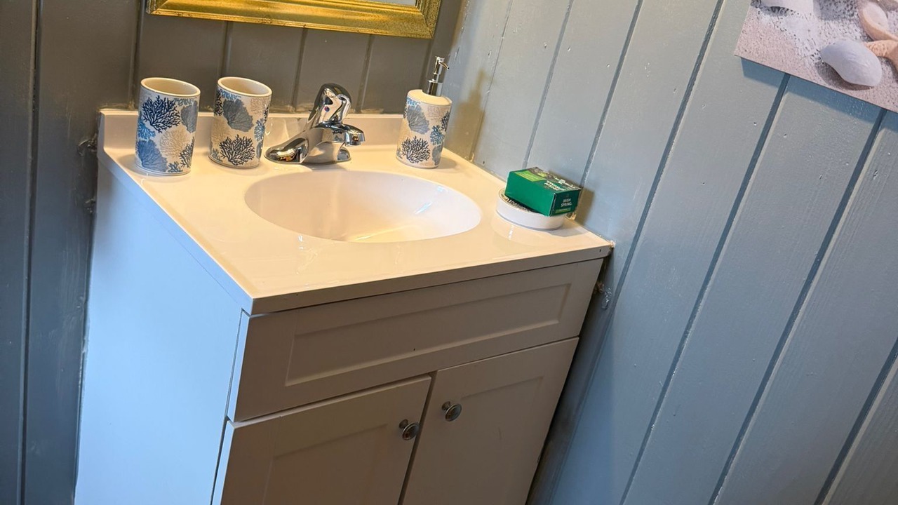 Photo of Bathroom in Old Man Bay