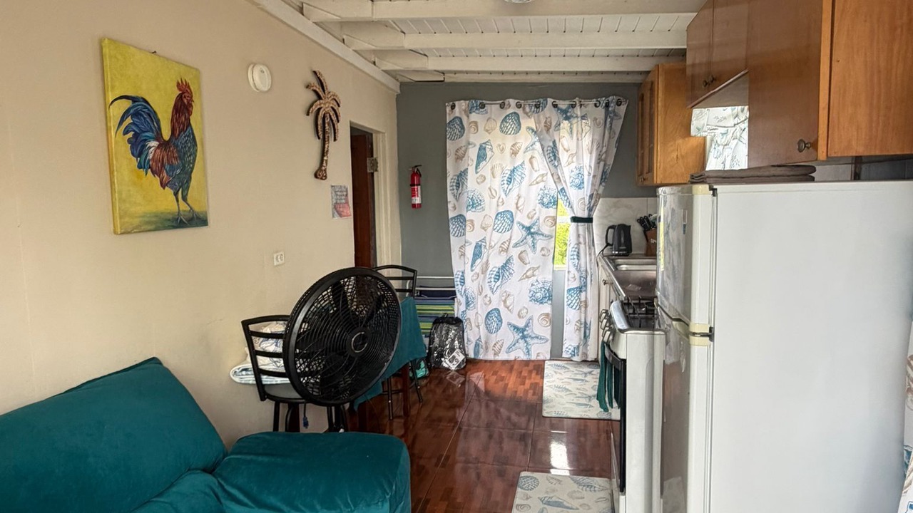 Photo of Livingroom in Old Man Bay