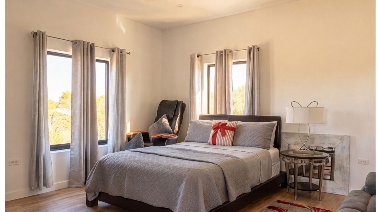 Photo of Bedroom in Bodden Town
