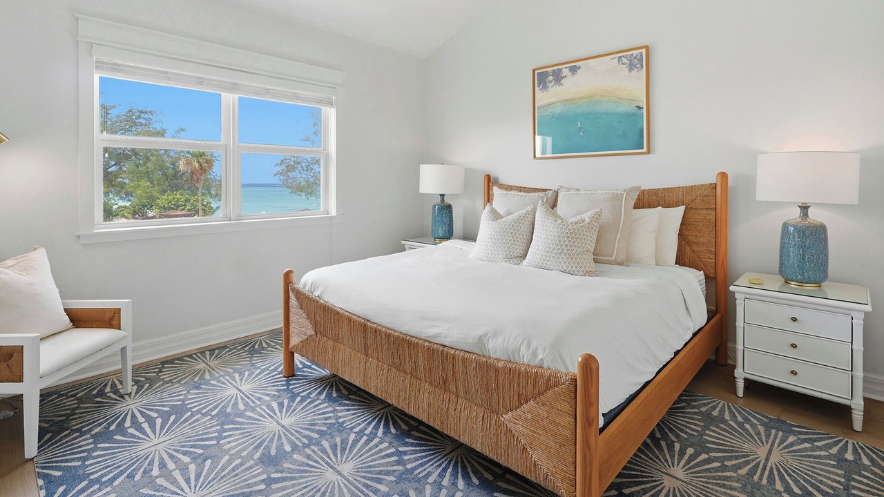 Photo of Bedroom in Seven Mile Beach