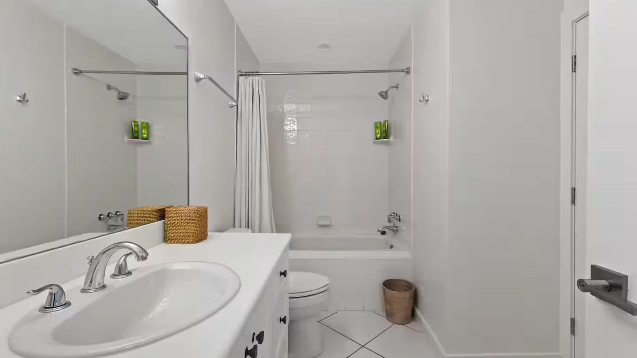 Photo of Bathroom in Seven Mile Beach