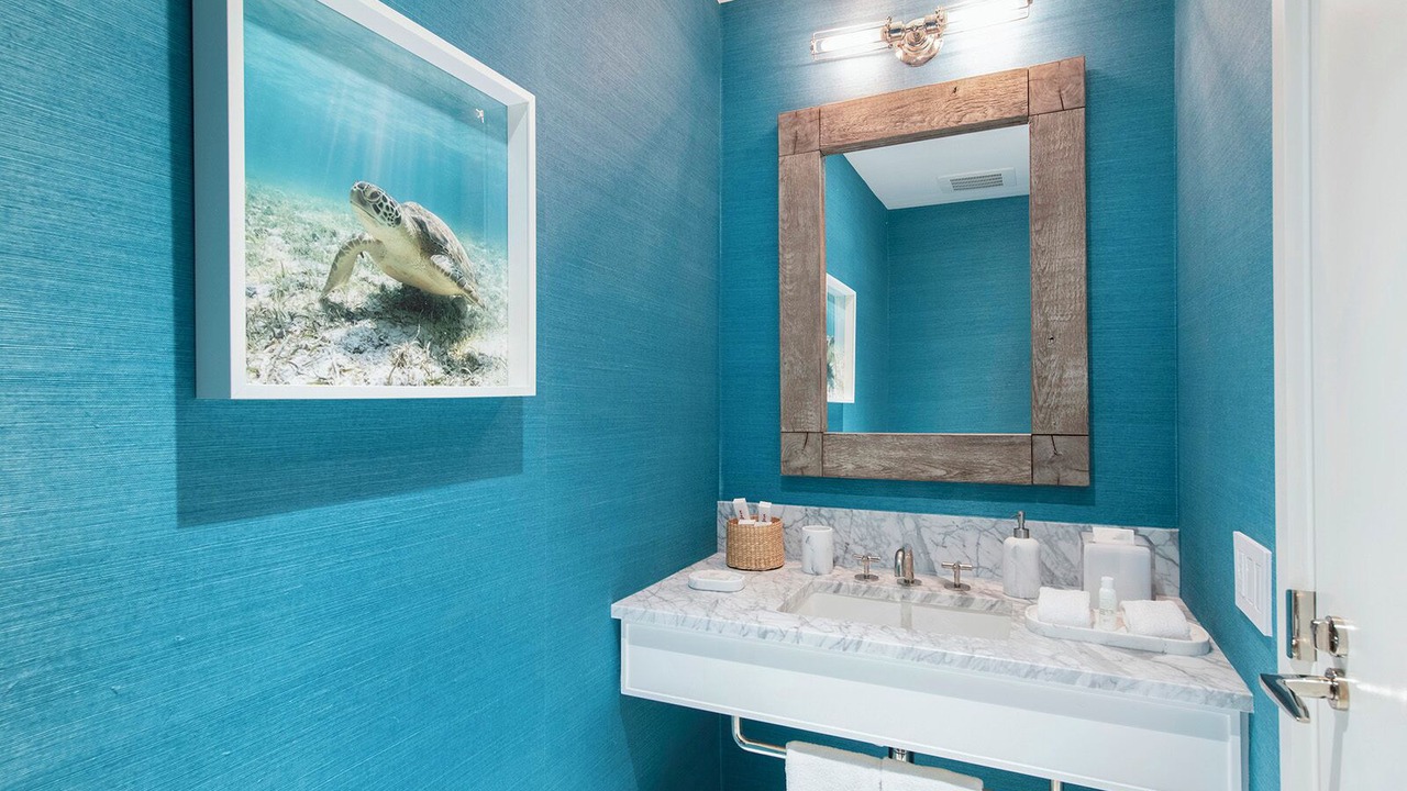 Photo of Bathroom in Seven Mile Beach