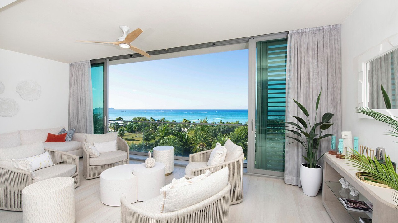 Photo of Livingroom in Seven Mile Beach