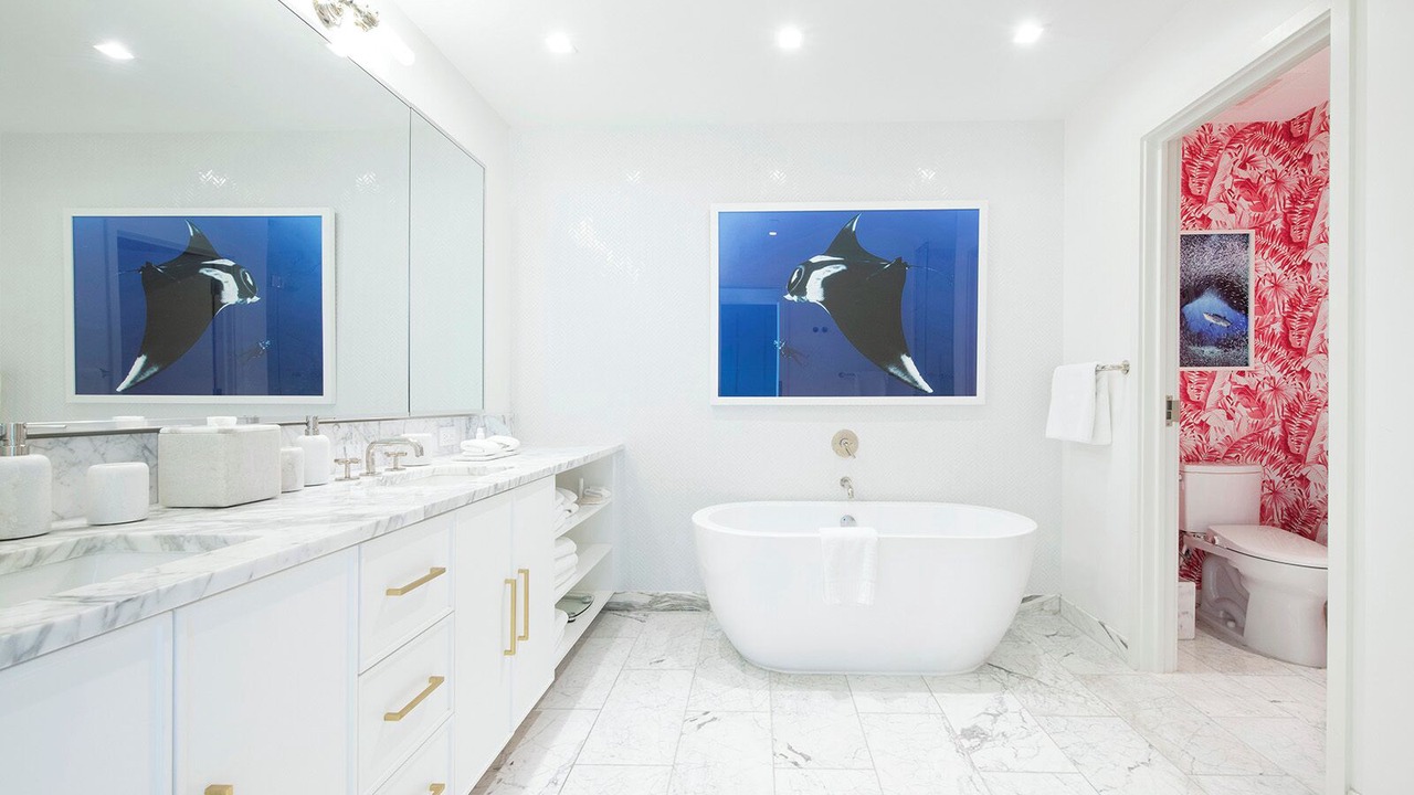 Photo of Bathroom in Seven Mile Beach