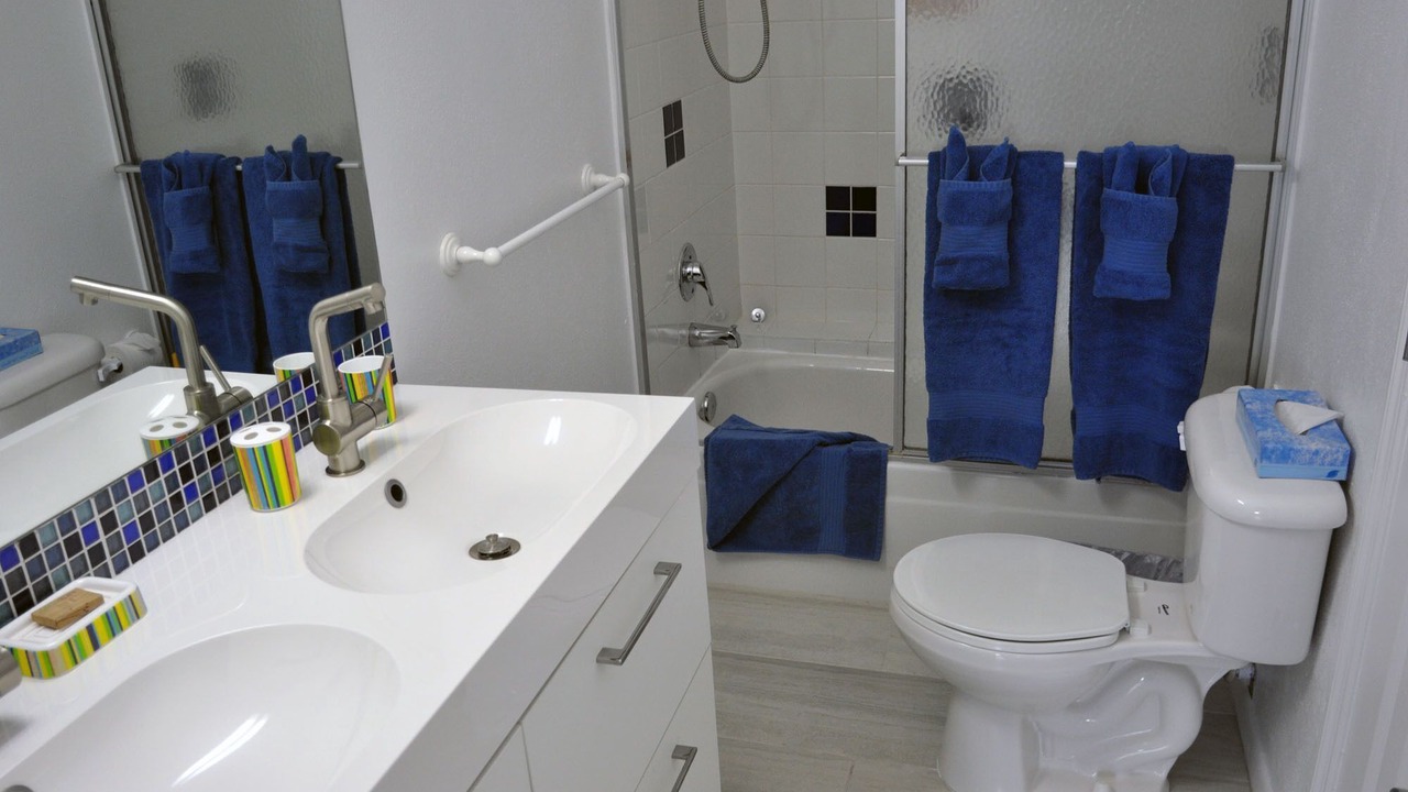 Photo of Bathroom in Bodden Town