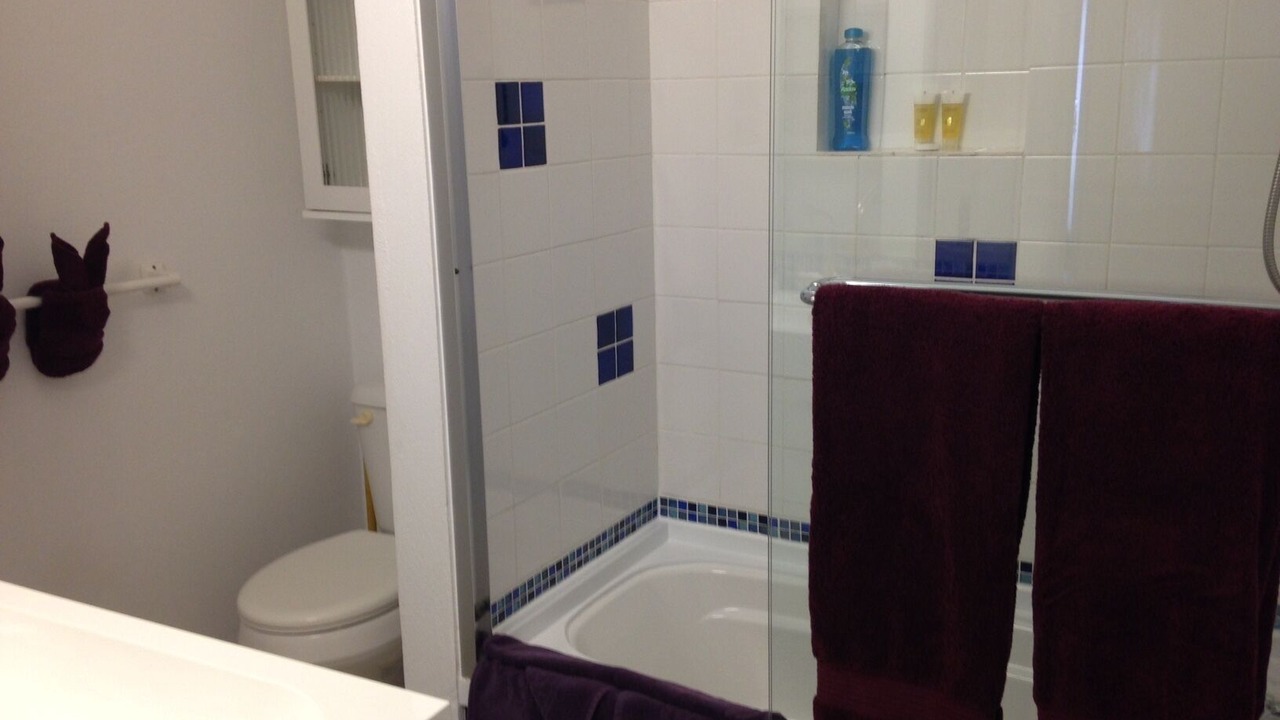 Photo of Bathroom in Bodden Town