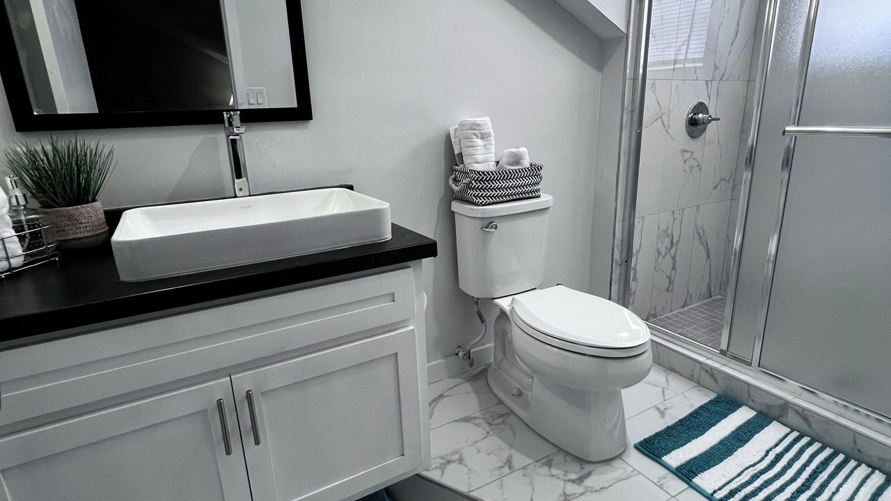 Photo of Bathroom in Bodden Town