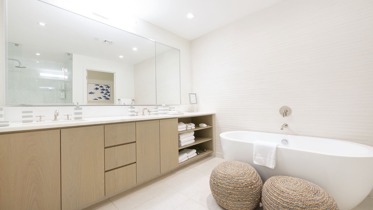 Photo of Bathroom in Seven Mile Beach