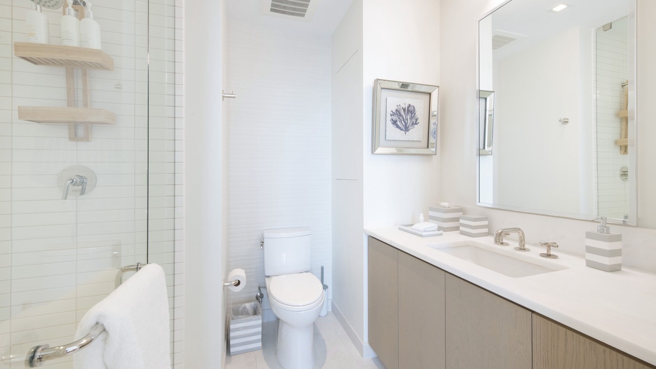 Photo of Bathroom in Seven Mile Beach