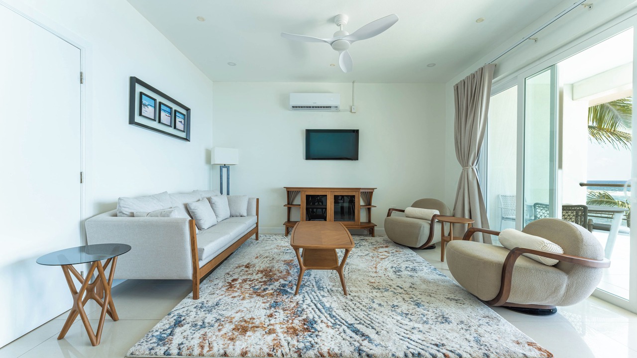 Photo of Livingroom in Bodden Town
