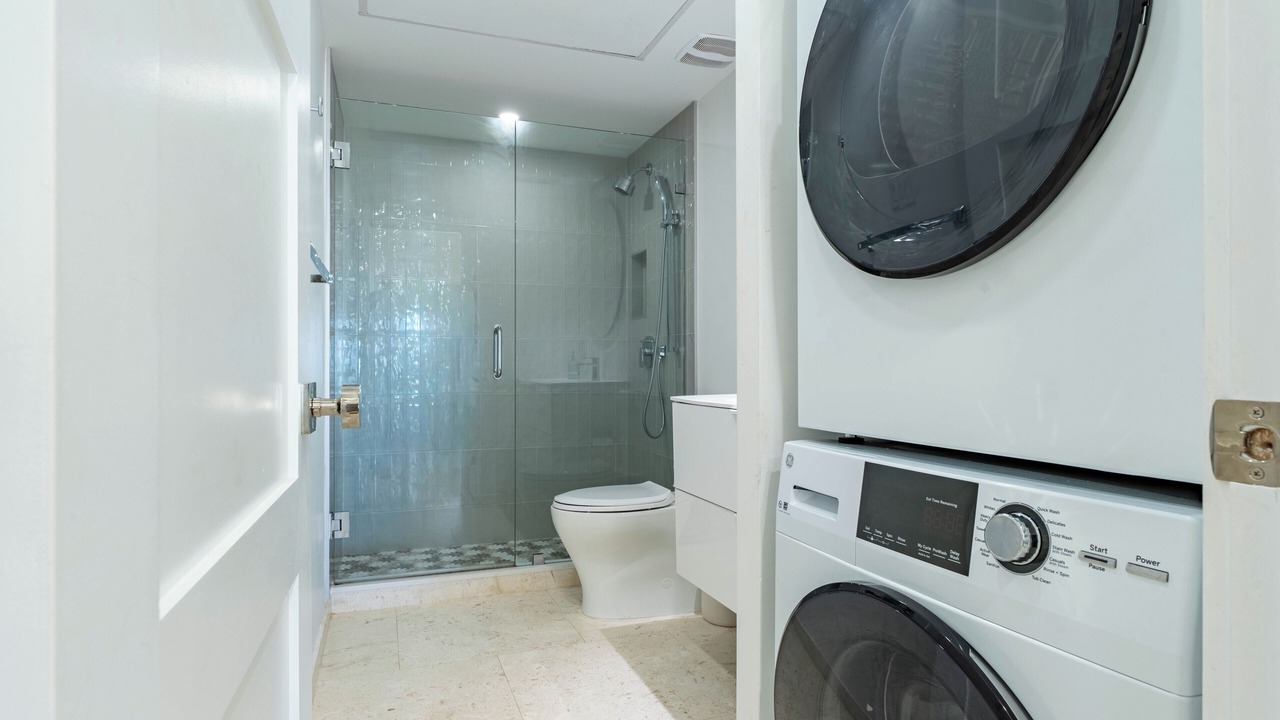 Photo of Bathroom in West Bay