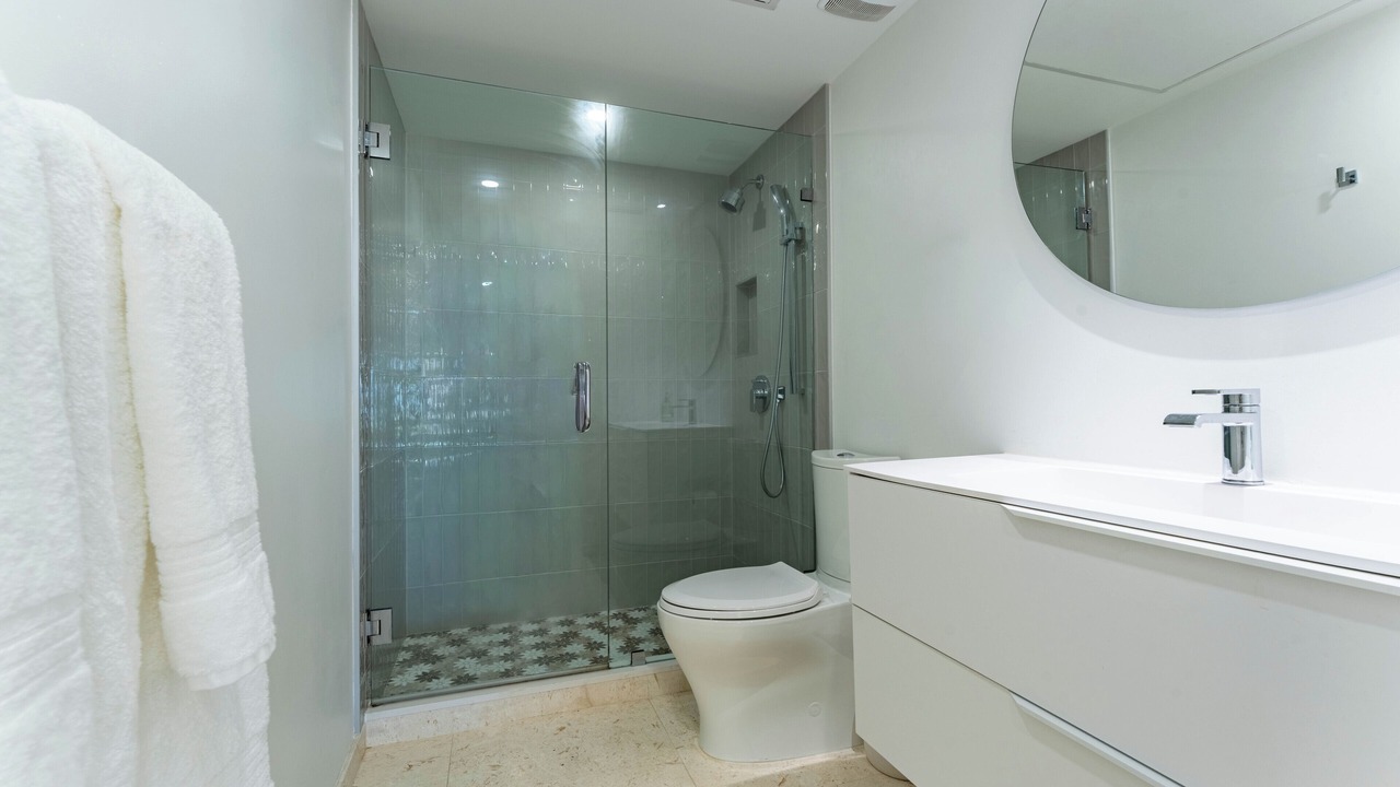 Photo of Bathroom in West Bay
