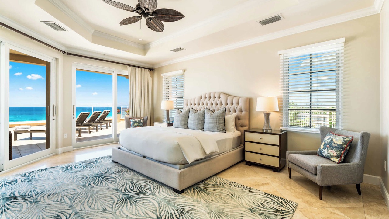 Photo of Bedroom in Seven Mile Beach