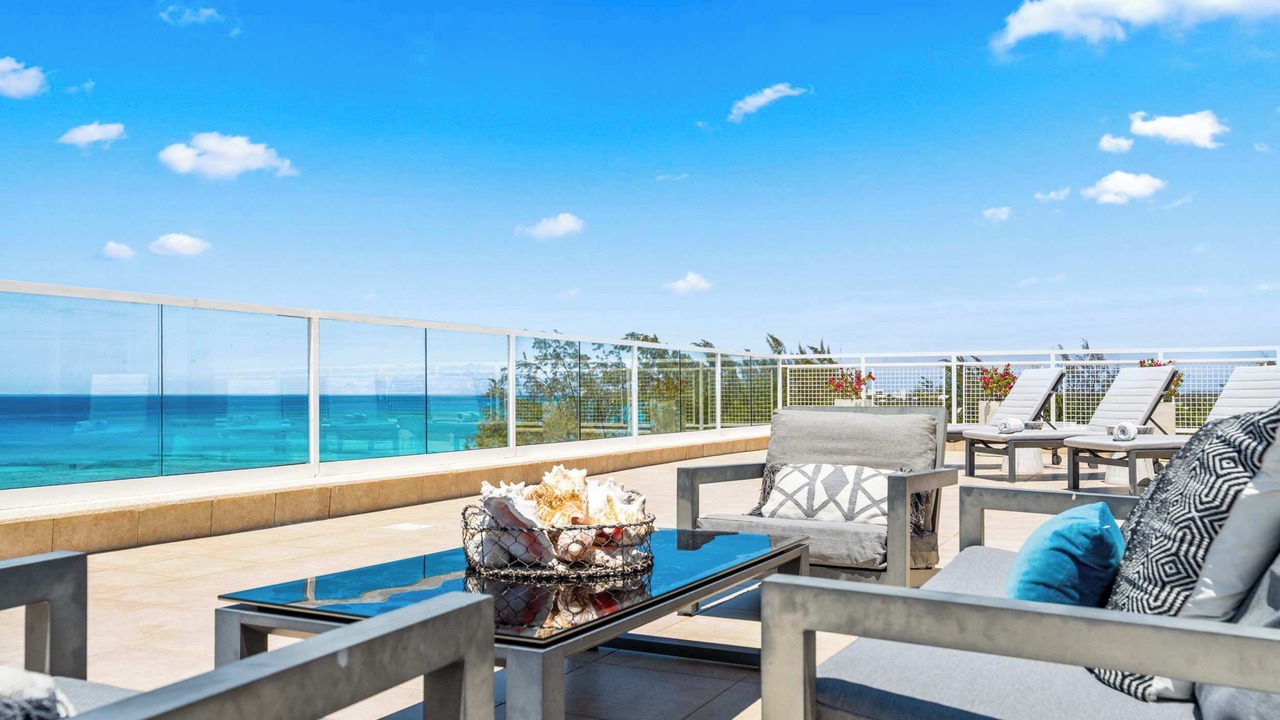 Photo of Patio Balcony in Seven Mile Beach