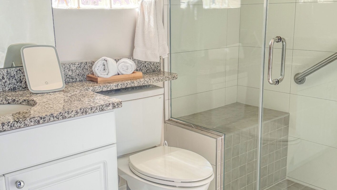 Photo of Bathroom in Grand Harbour