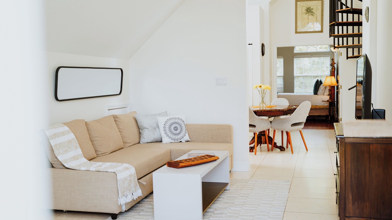 Photo of Livingroom in West Bay
