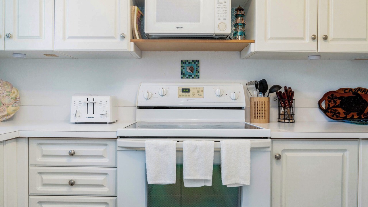Photo of Kitchen in Seven Mile Beach