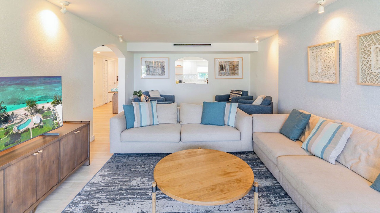 Photo of Livingroom in Seven Mile Beach