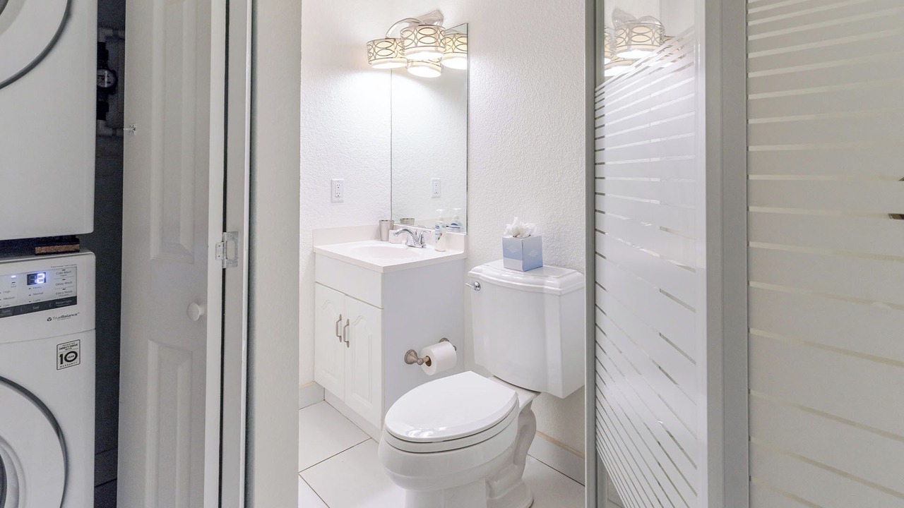 Photo of Bathroom in Seven Mile Beach