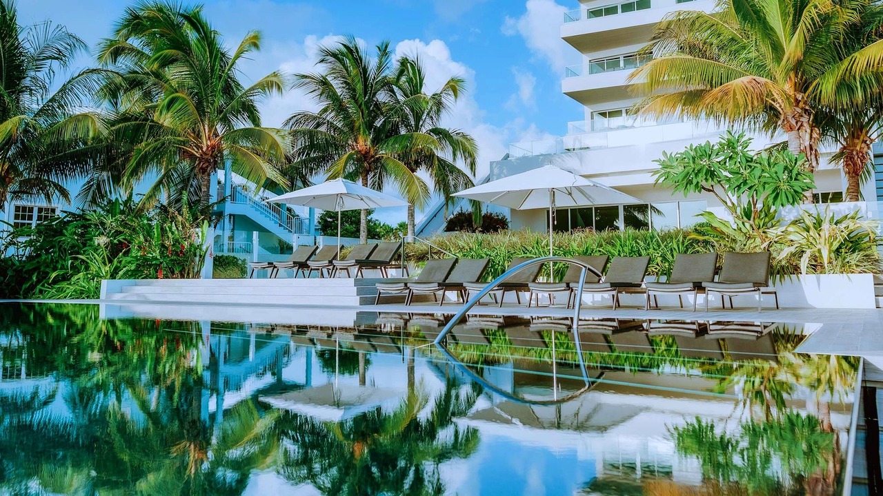 Photo of Outdoor in Seven Mile Beach