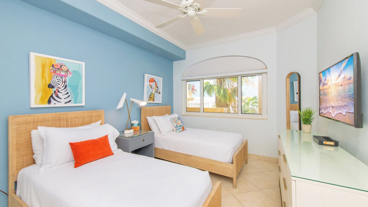 Photo of Bedroom in Seven Mile Beach