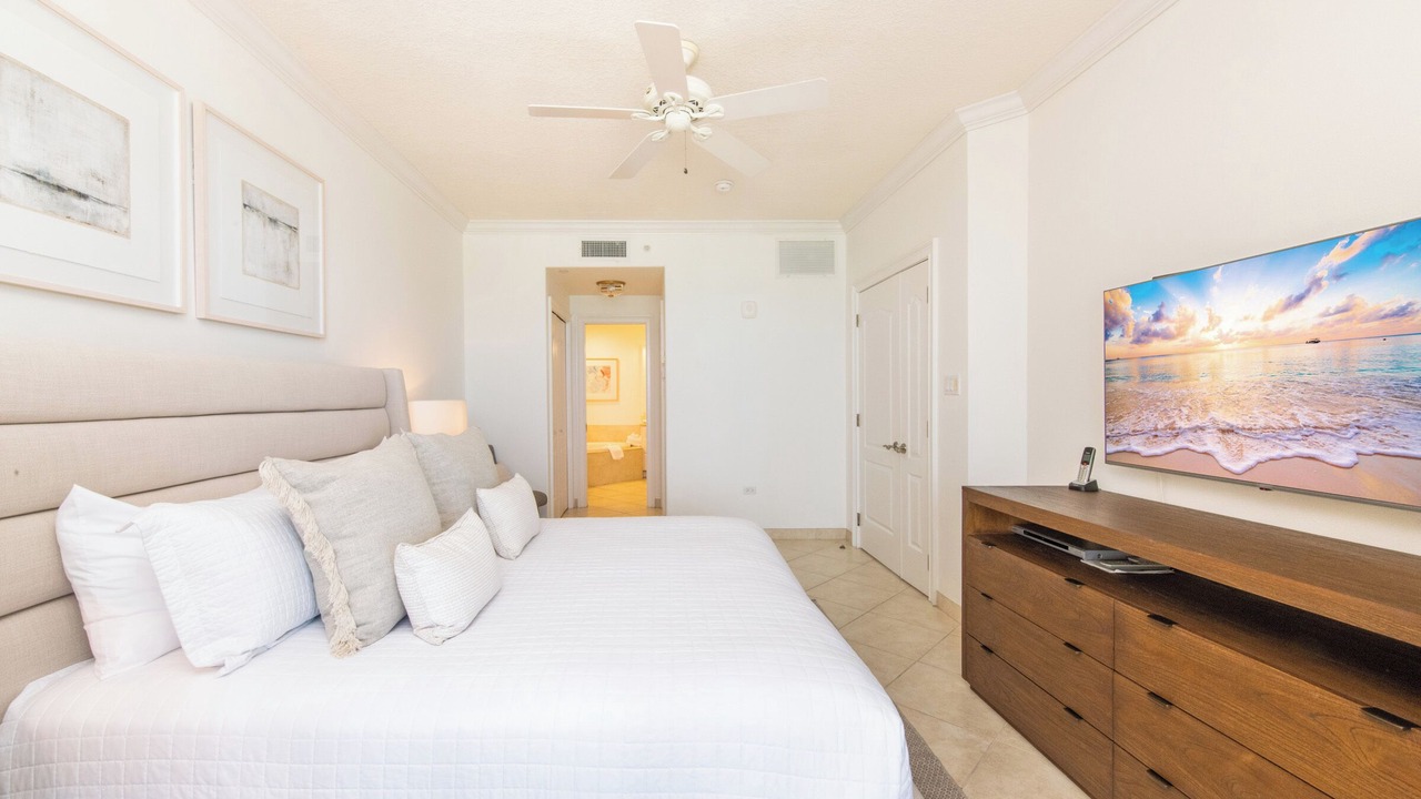 Photo of Bedroom in Seven Mile Beach