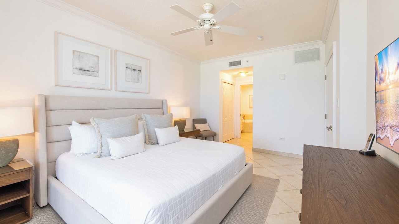 Photo of Bedroom in Seven Mile Beach