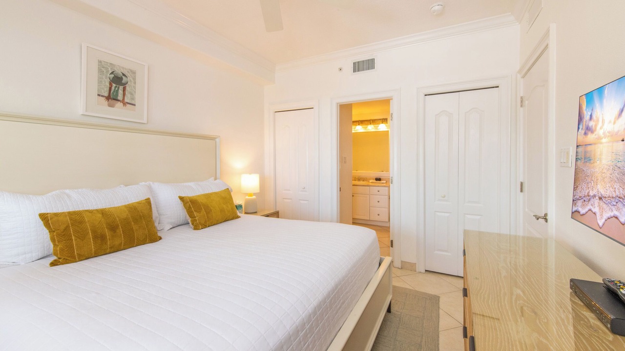 Photo of Bedroom in Seven Mile Beach
