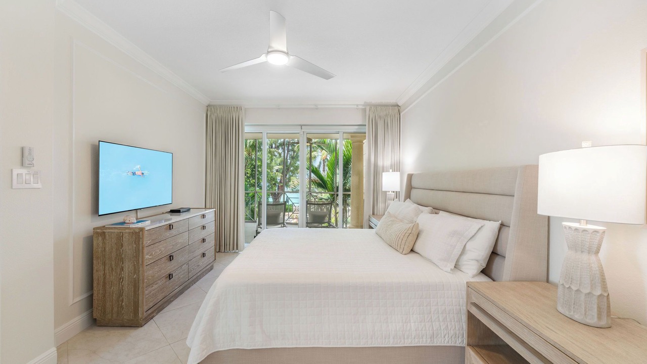 Photo of Bedroom in Seven Mile Beach