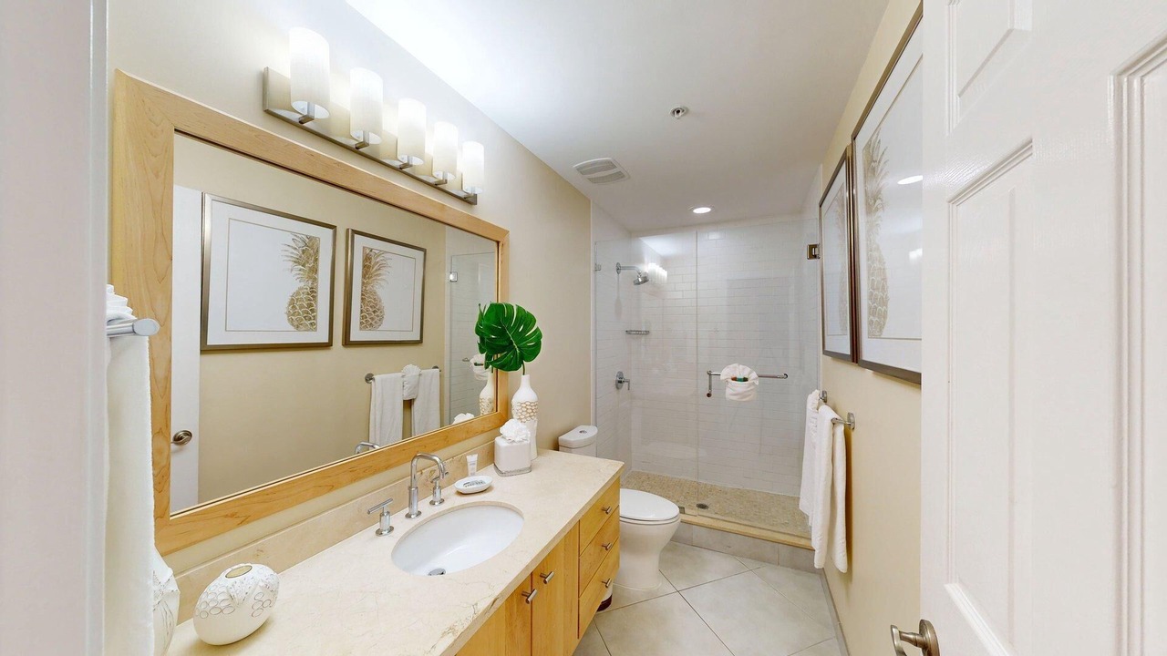 Photo of Bathroom in Seven Mile Beach