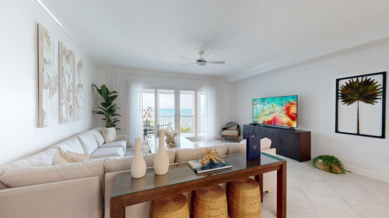 Photo of Livingroom in Seven Mile Beach