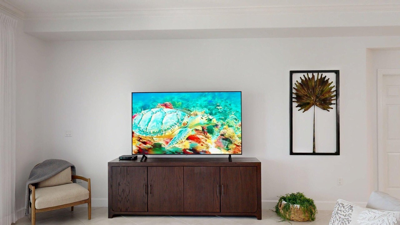 Photo of Livingroom in Seven Mile Beach
