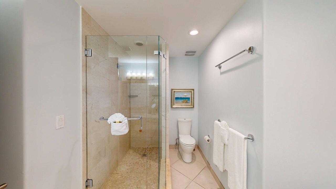 Photo of Bathroom in Seven Mile Beach