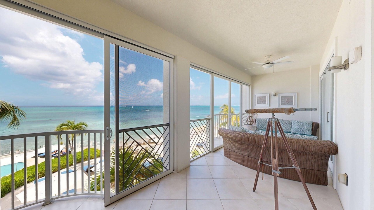 Photo of Outdoor in Seven Mile Beach