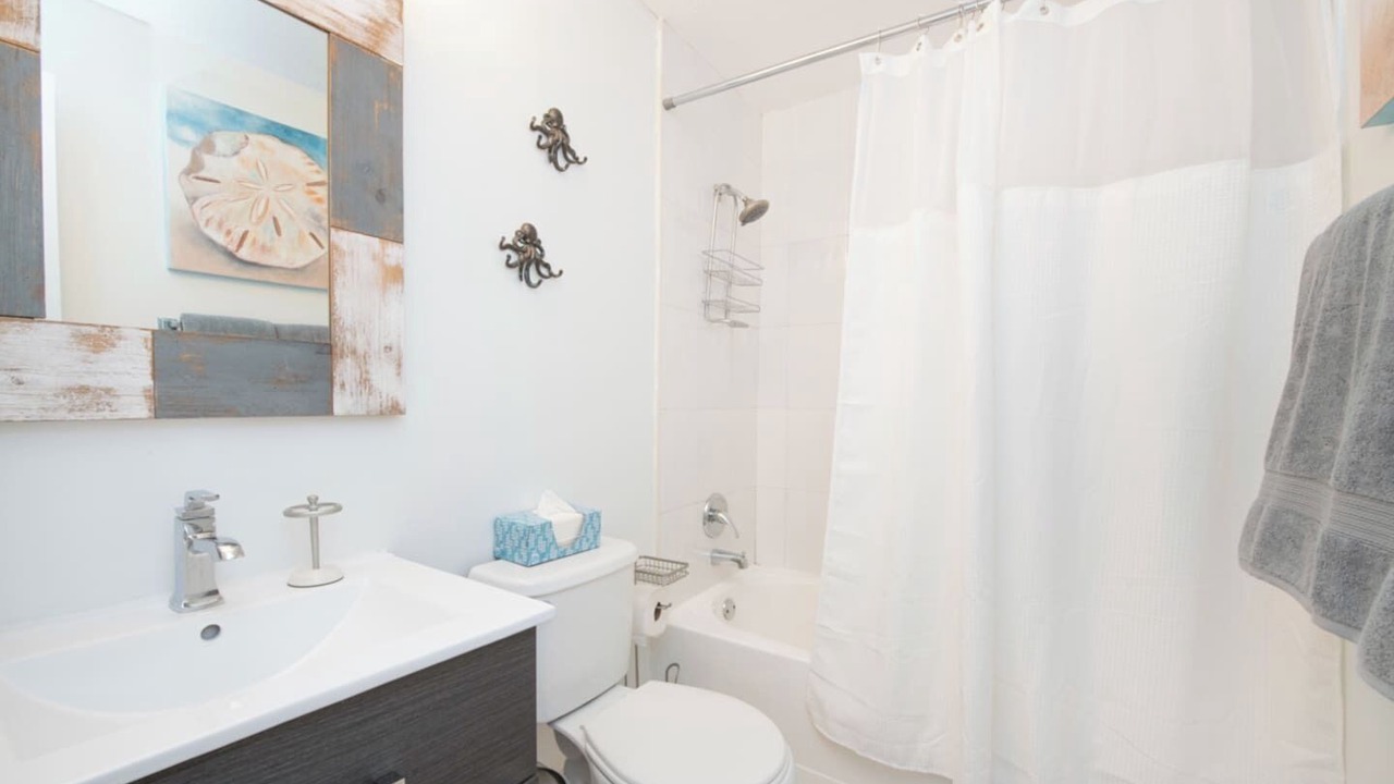 Photo of Bathroom in Bodden Town