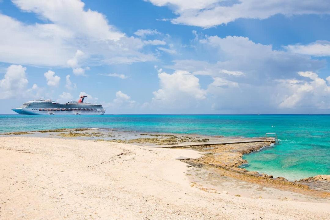 Photo of Others in Seven Mile Beach
