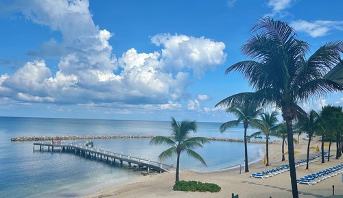 Beachfront Deluxe Studio