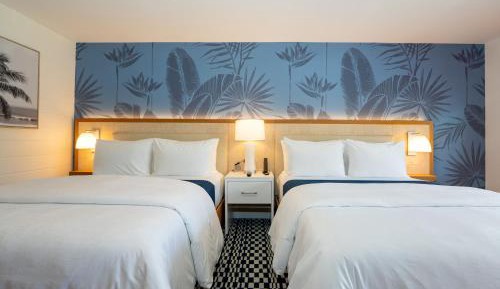 Deluxe Suite with Two Queen Beds