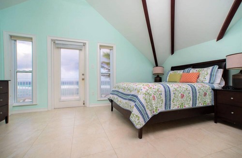 North Side Villa | Luxury 3bd Beach Front 4 Green Stunning Views