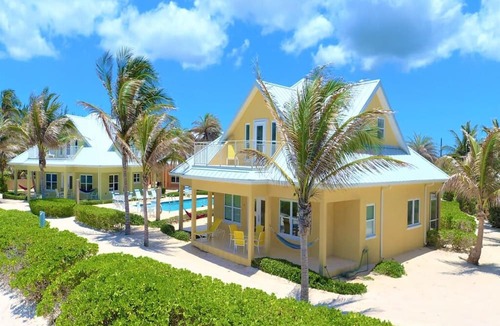 North Side Villa | Luxury 3bd Beach Front 4 Green Stunning Views