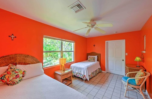 North Side Cottage | Northside Grand Cayman Getaway w/Private Beach!