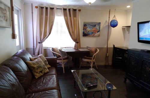 Bodden Town Cottage | Castaway by the Sea - Cottage - "Private" Beach Getaway