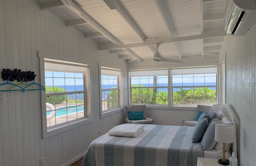 East End House | Stylish & Relaxed, Original Oceanfront Beach House - "The Bach"