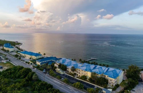 Colliers Bay Resort | The Reef Beach Resort - All Inclusive - East End, Grand Cayman