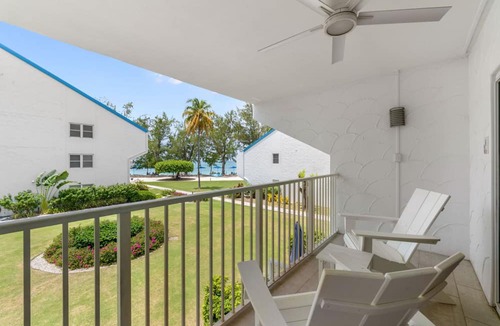 Seven Mile Beach Apartment | Villas of the Galleon 6