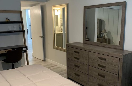 Seven Mile Beach Resort | Plantation Village 2 Bed / 2 Bath